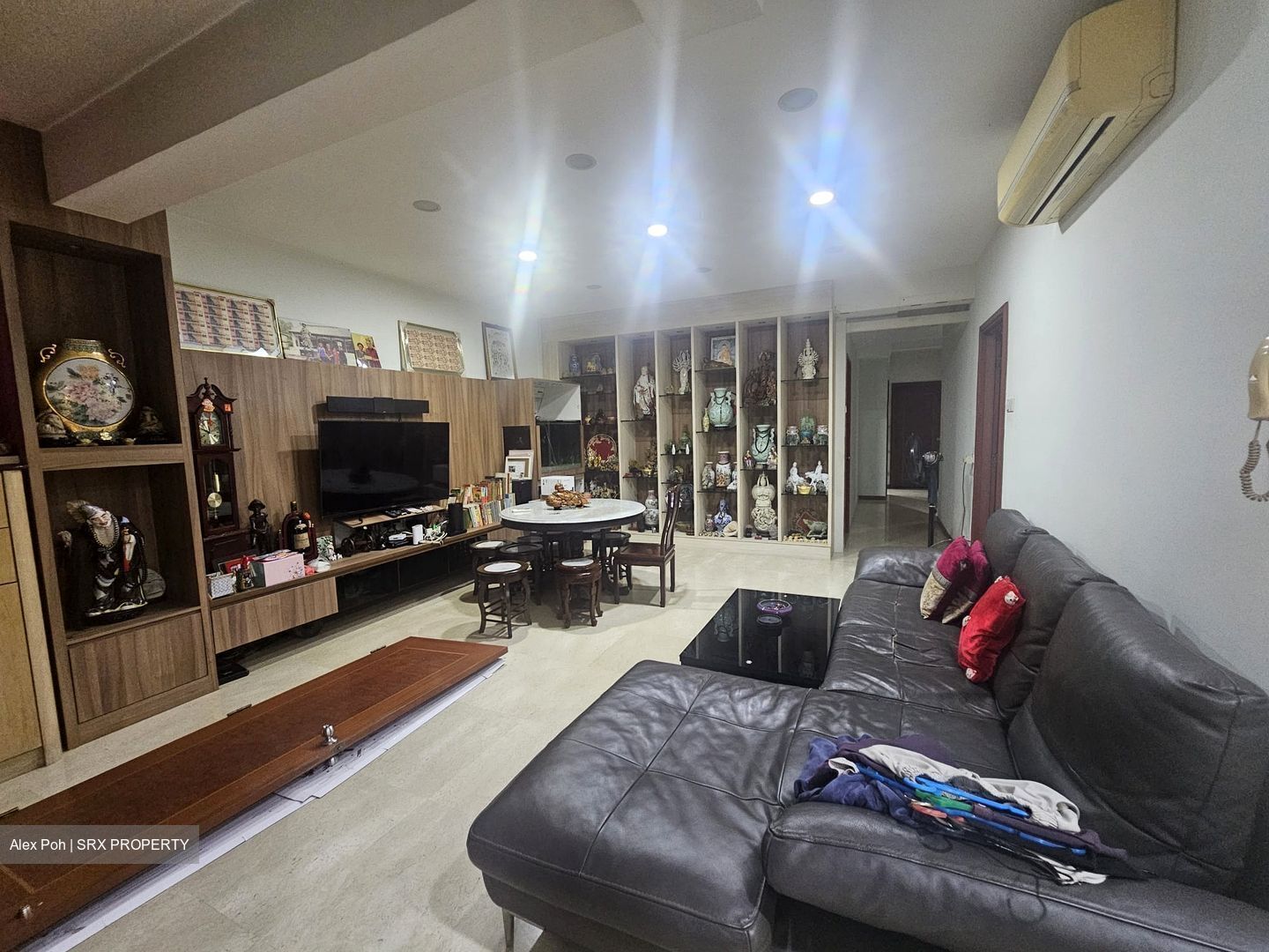 Sunshine Lodge (D19), Apartment #554246141